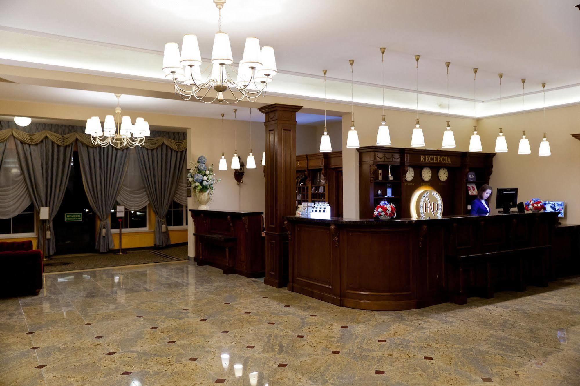 Wellness & Spa Nowy Dwor 3*